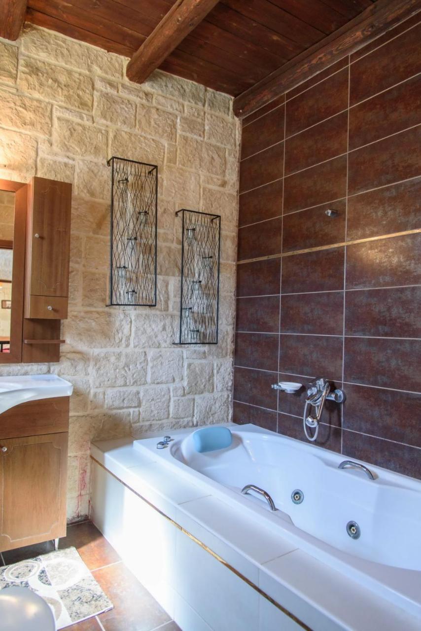 Traditional Stonehouse Vicky Hersonissos  Exterior photo